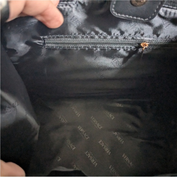 Versace - Picture 8 of 11